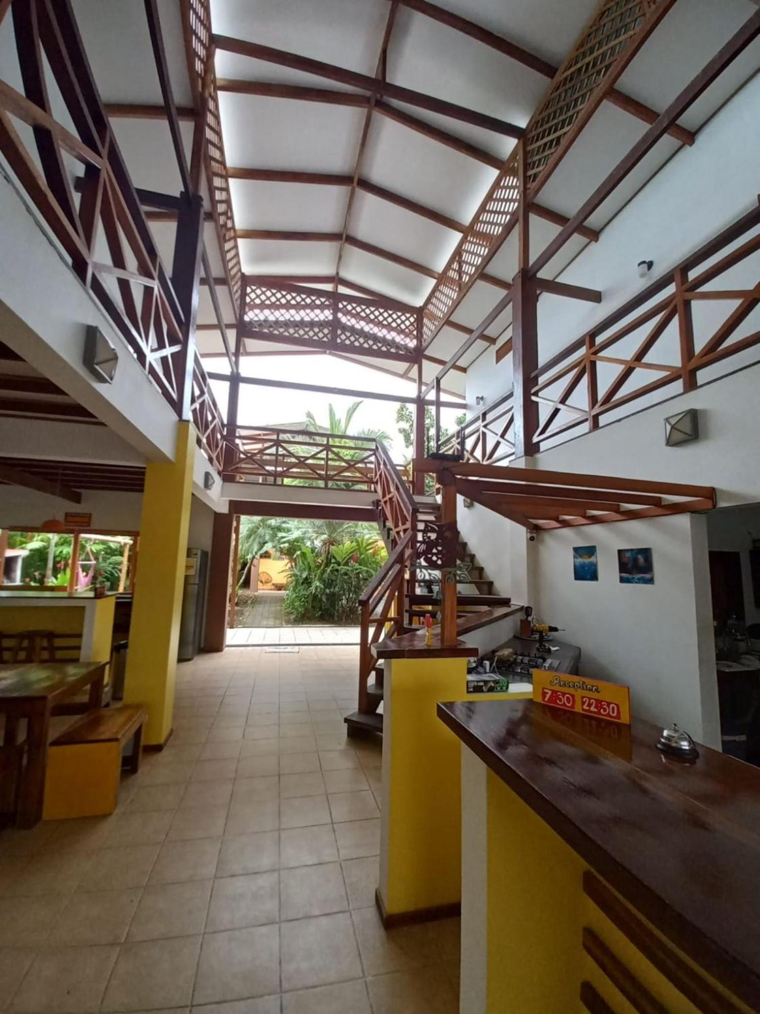 Pagalu Hostel Puerto Viejo de Talamanca Exterior photo